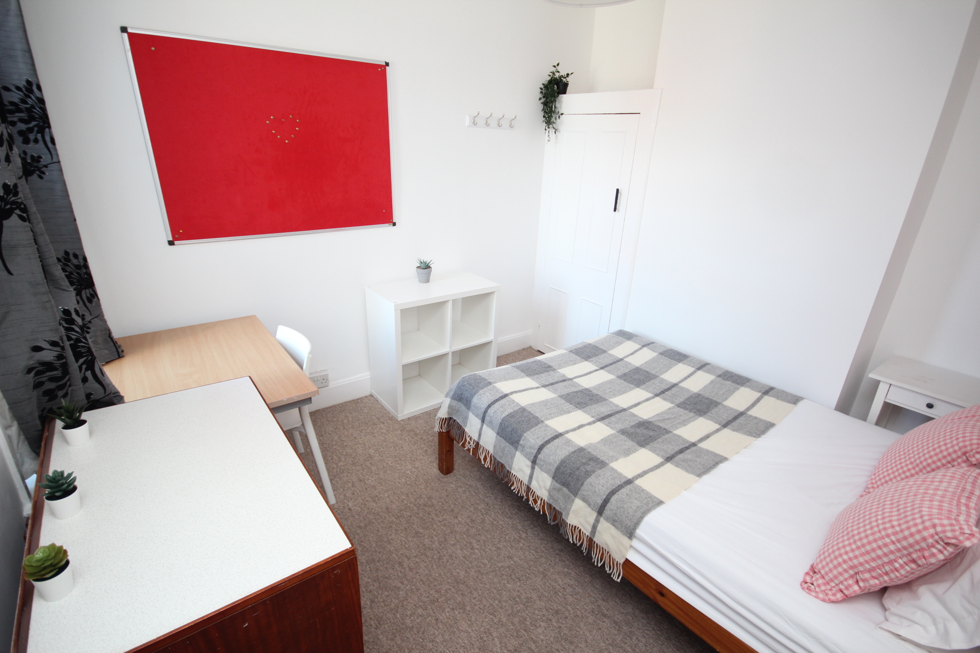 12 Harold - bedroom 2