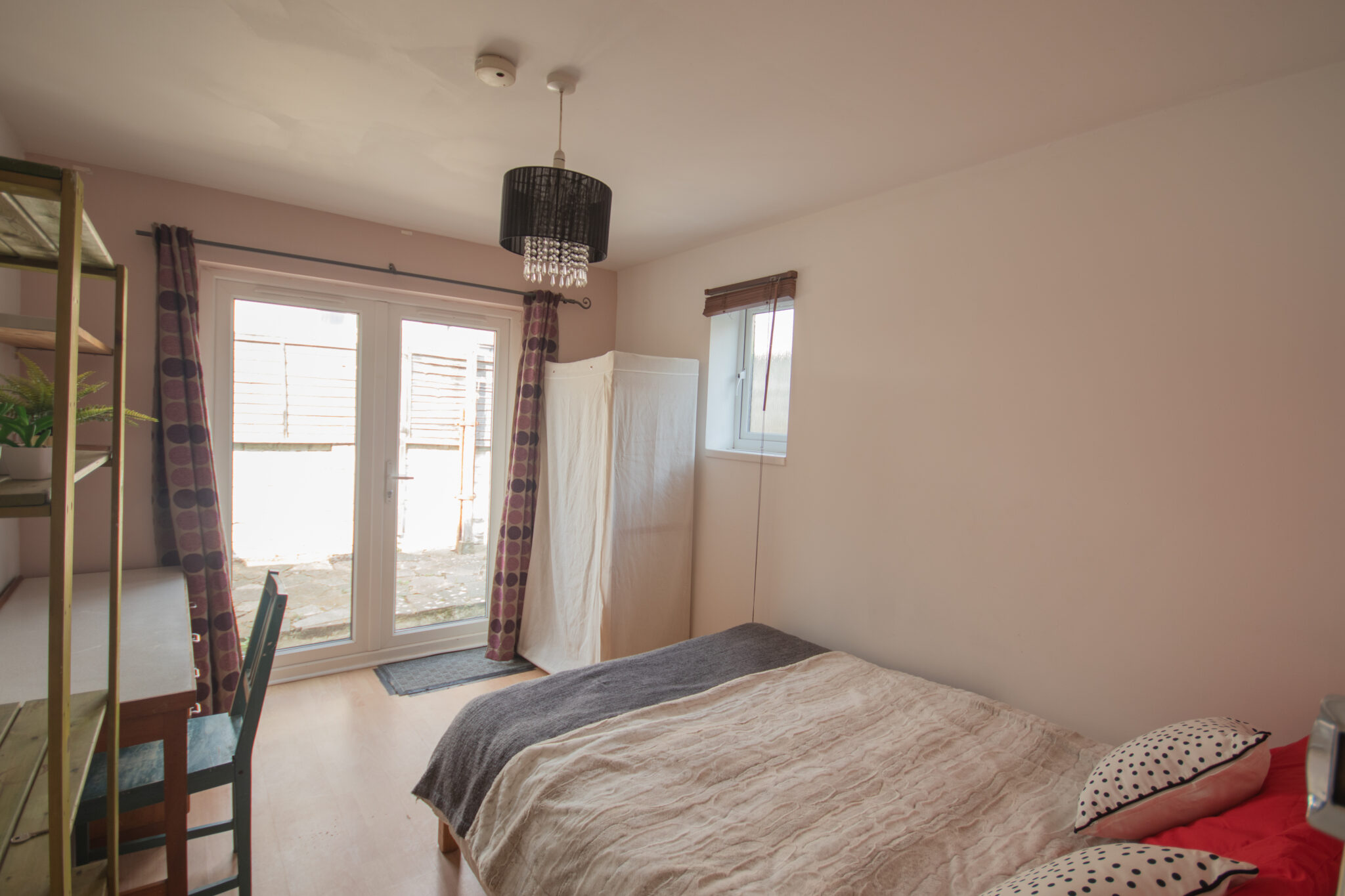 147J Bed 5