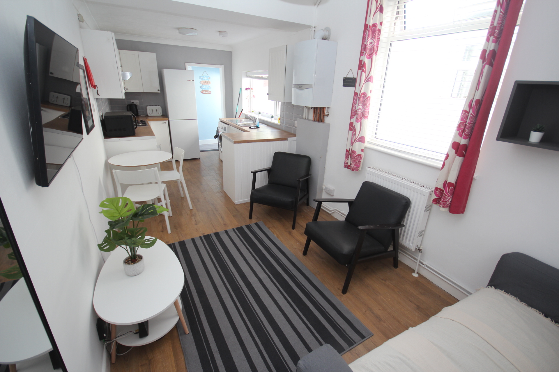 58 Jessie - lounge-kitchen