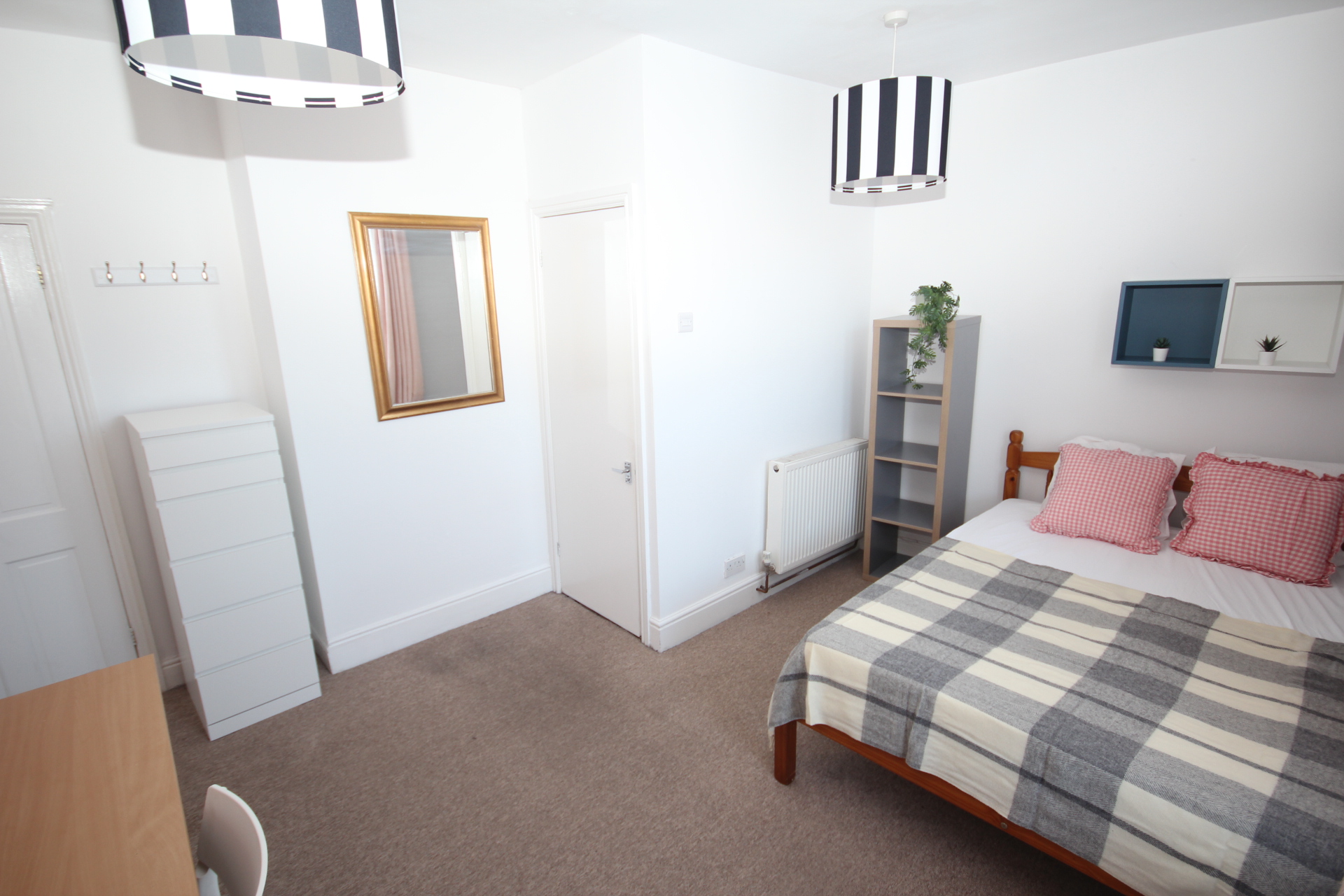 Bedroom 1 (2)