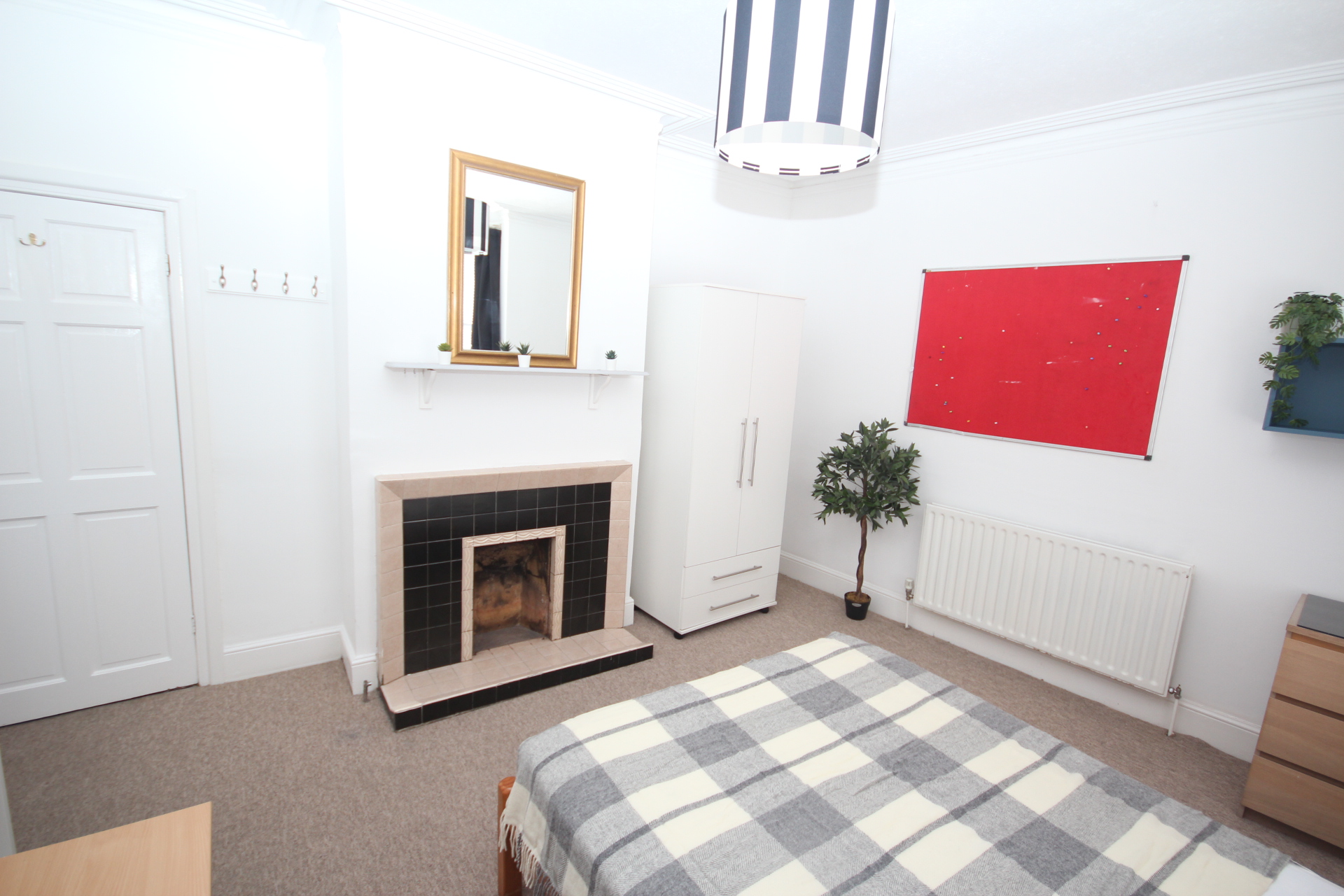 Bedroom 4 (2)