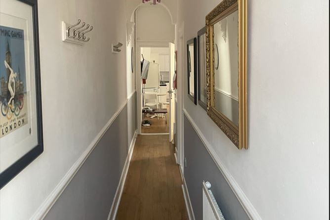 Hall2