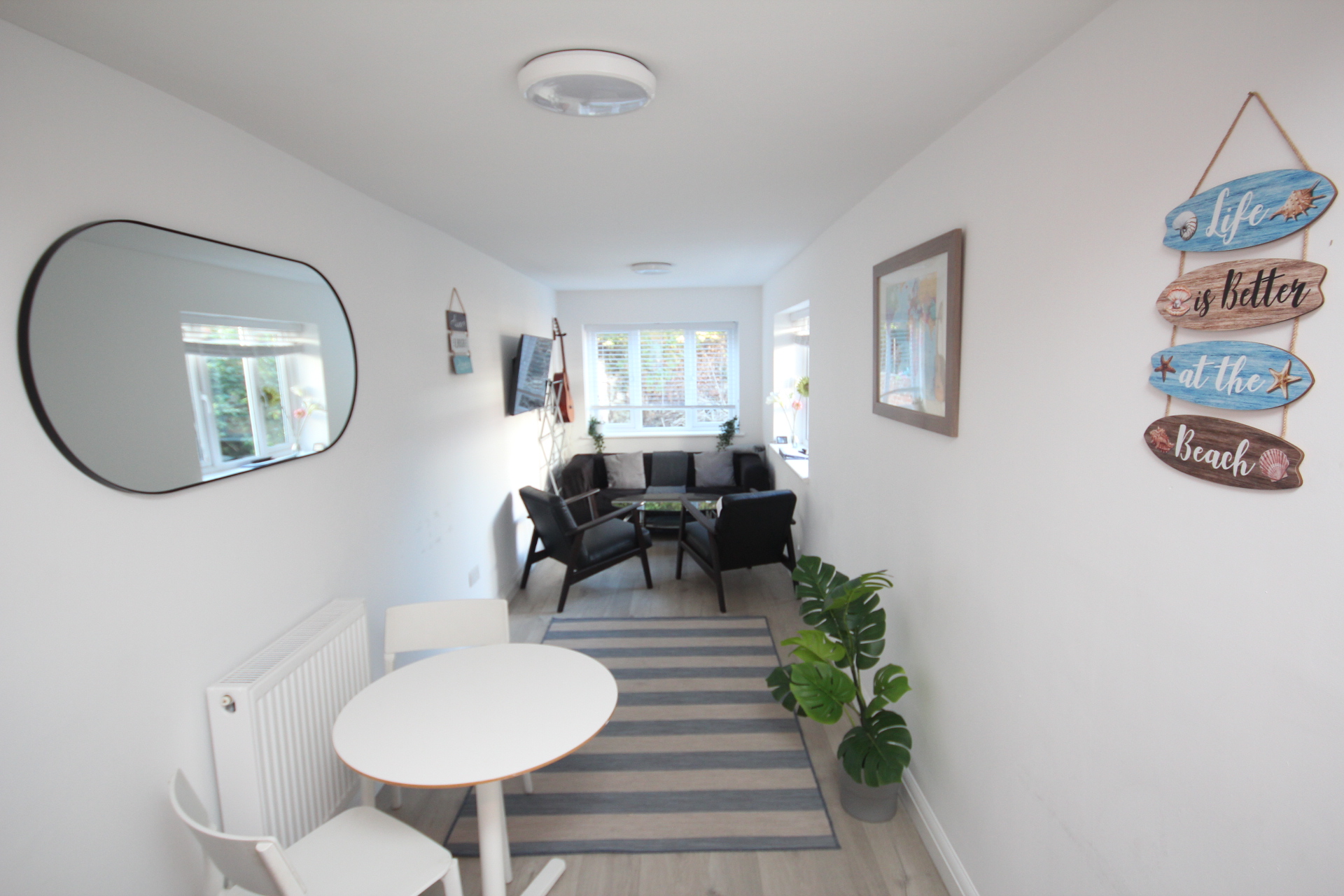 Lounge 1
