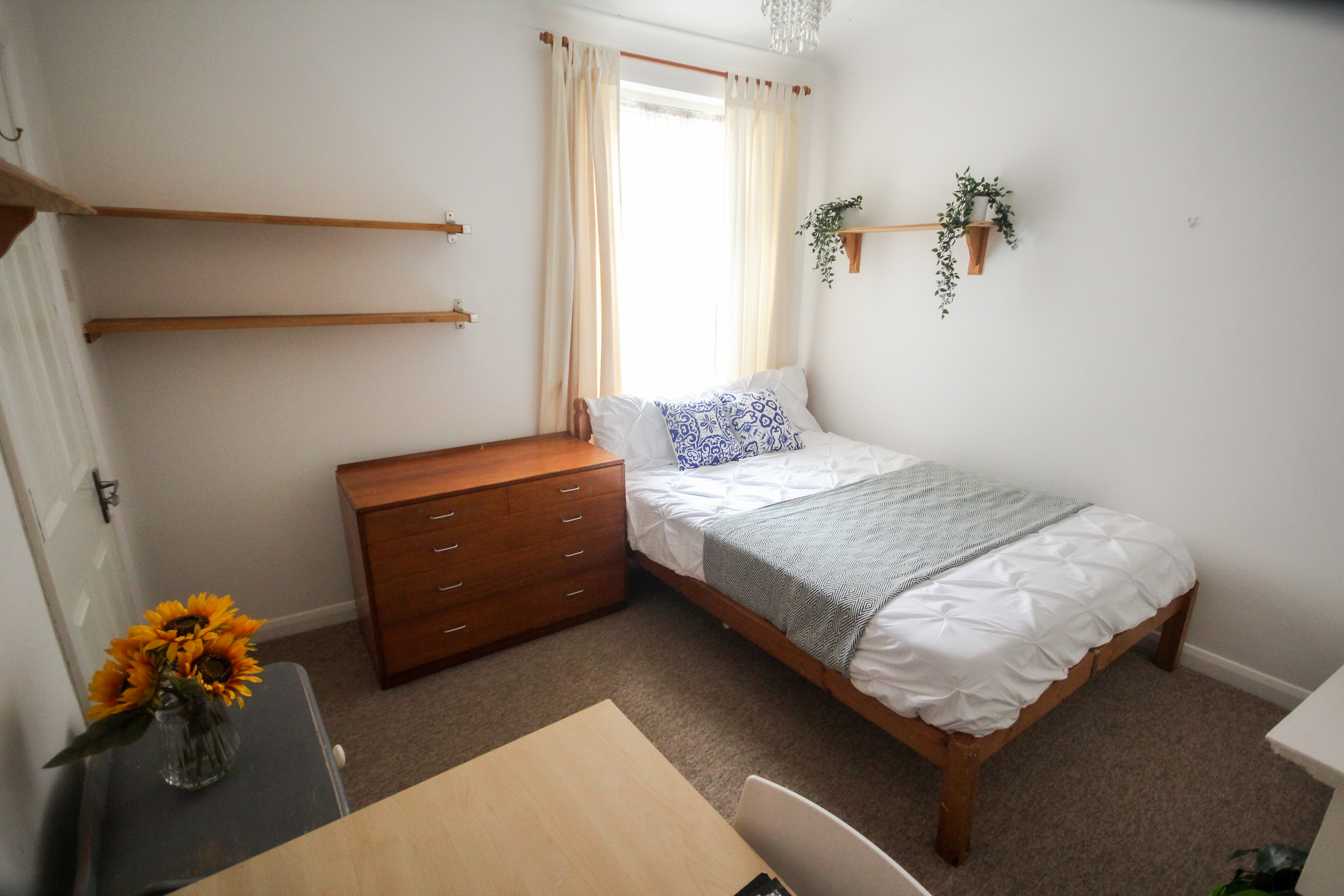 bed4 211fwacett rd