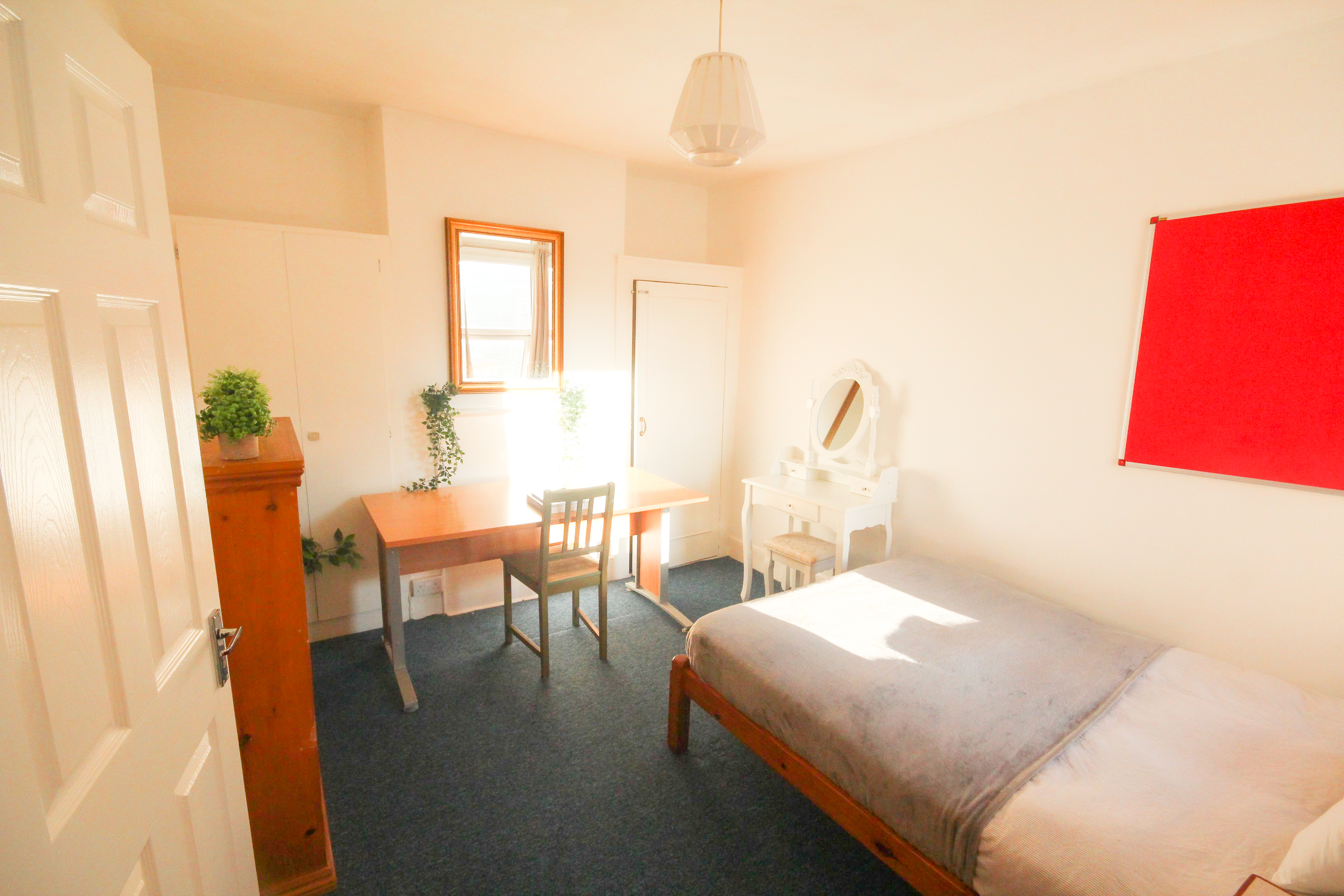 bedroom 2 21 av