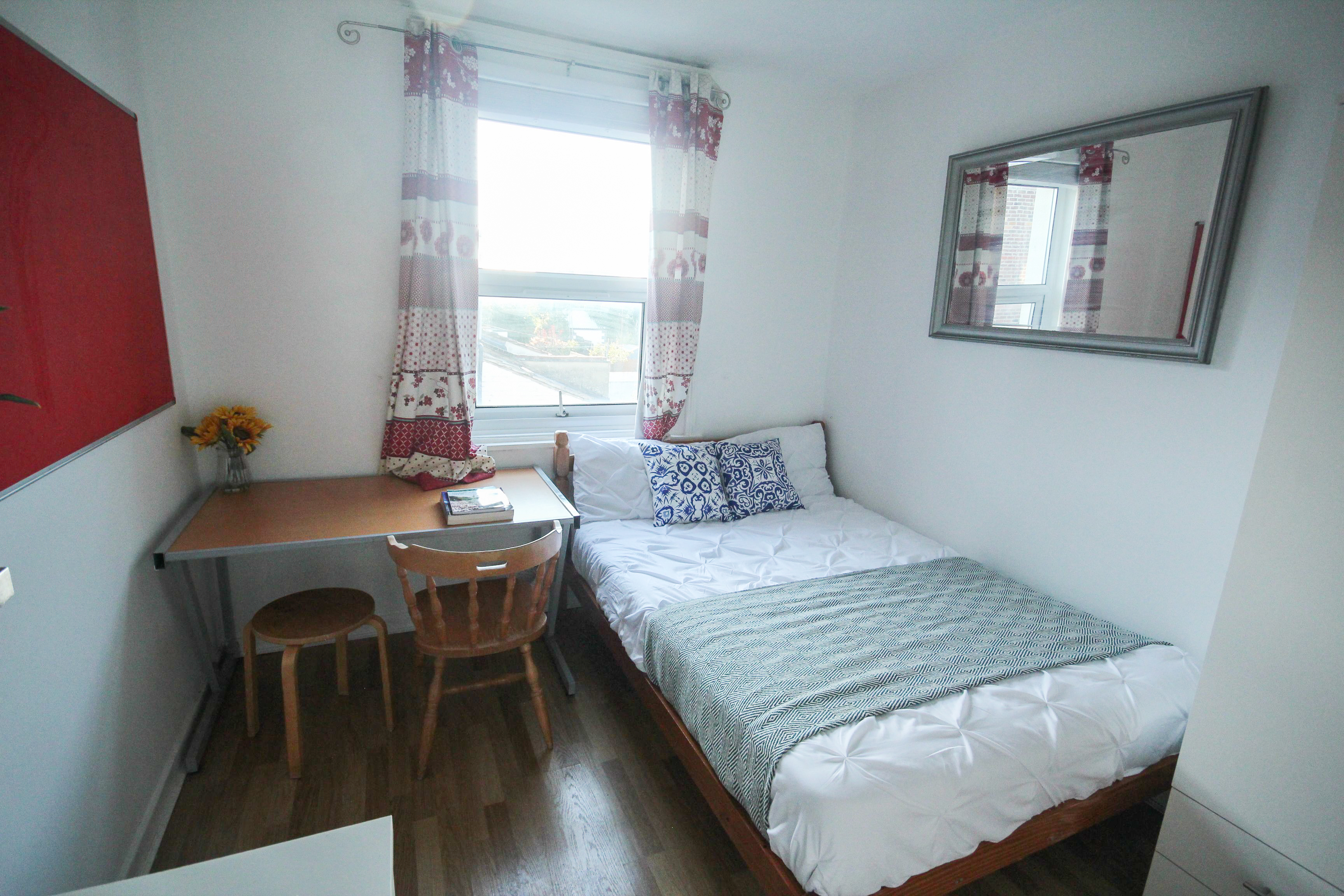 bedroom 3 21 avenue