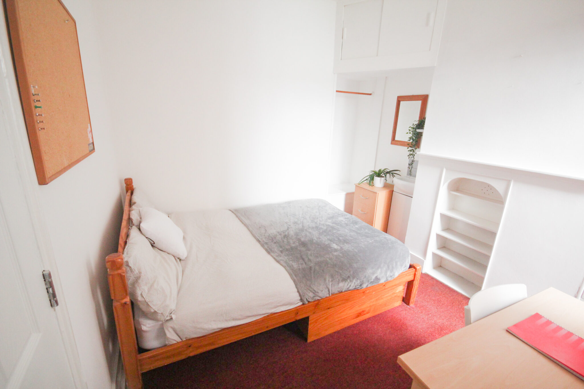 bedroom 5 lawson rd