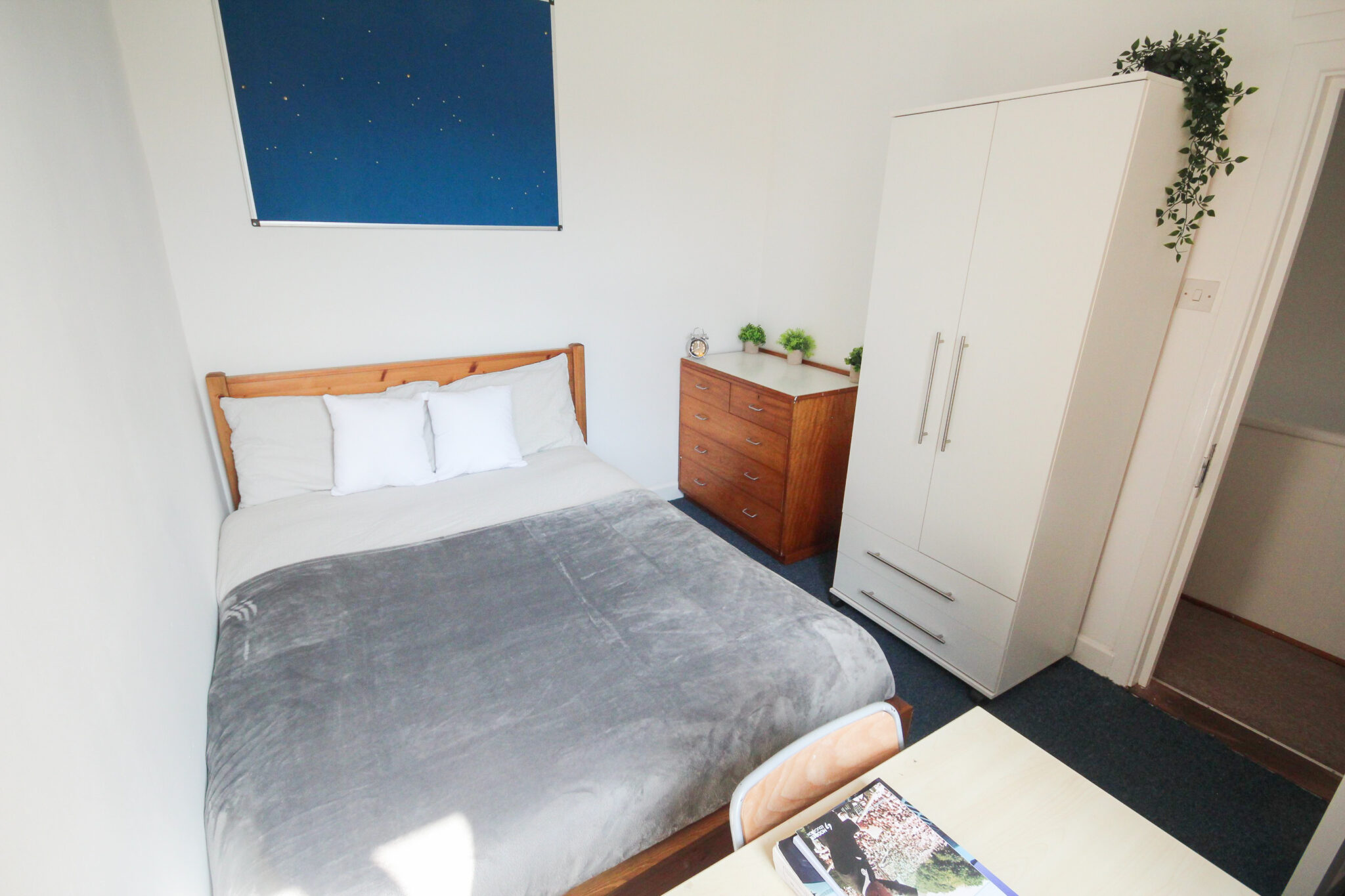 bedroom2 45wheatstone