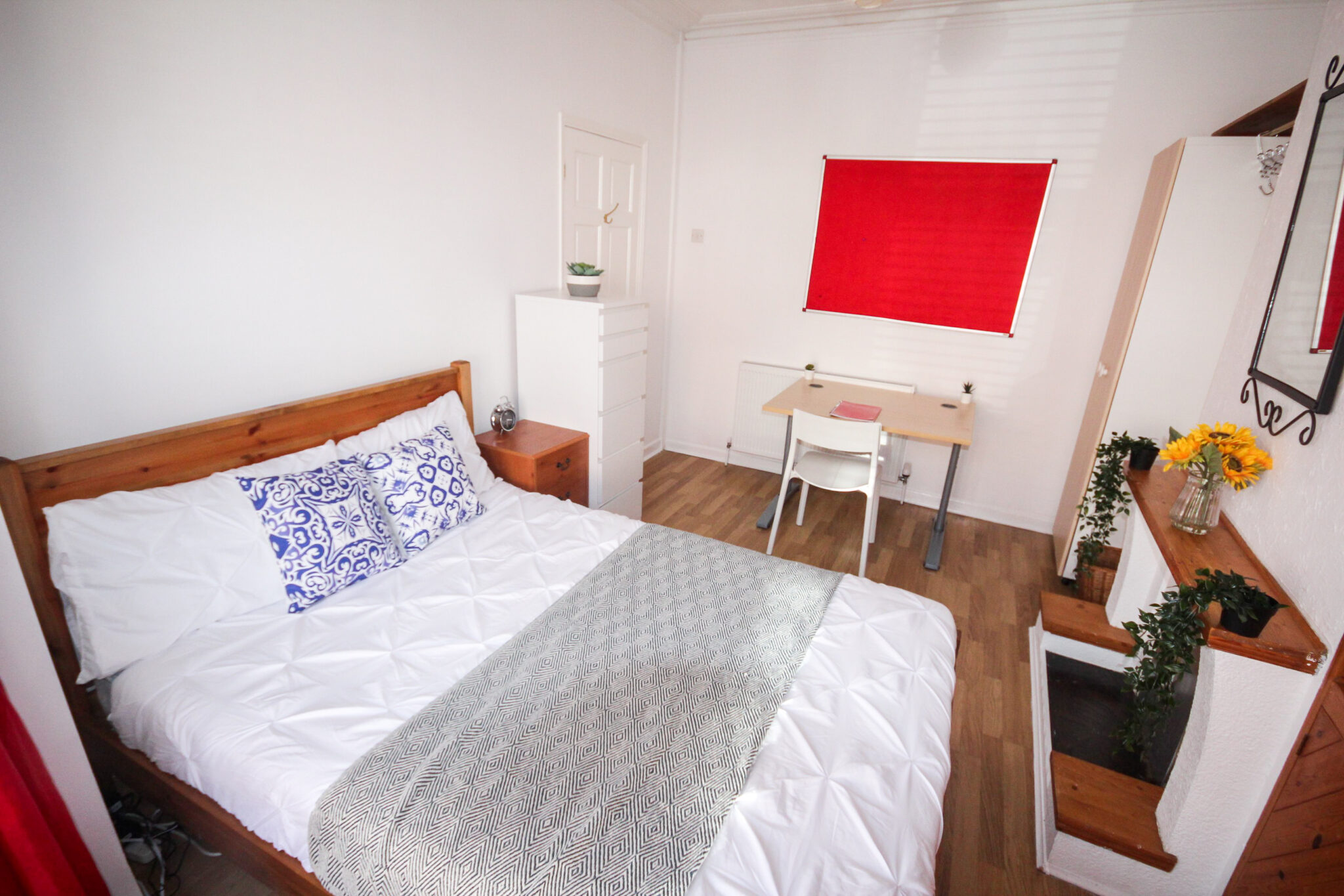 bedroom4 98telephone rd