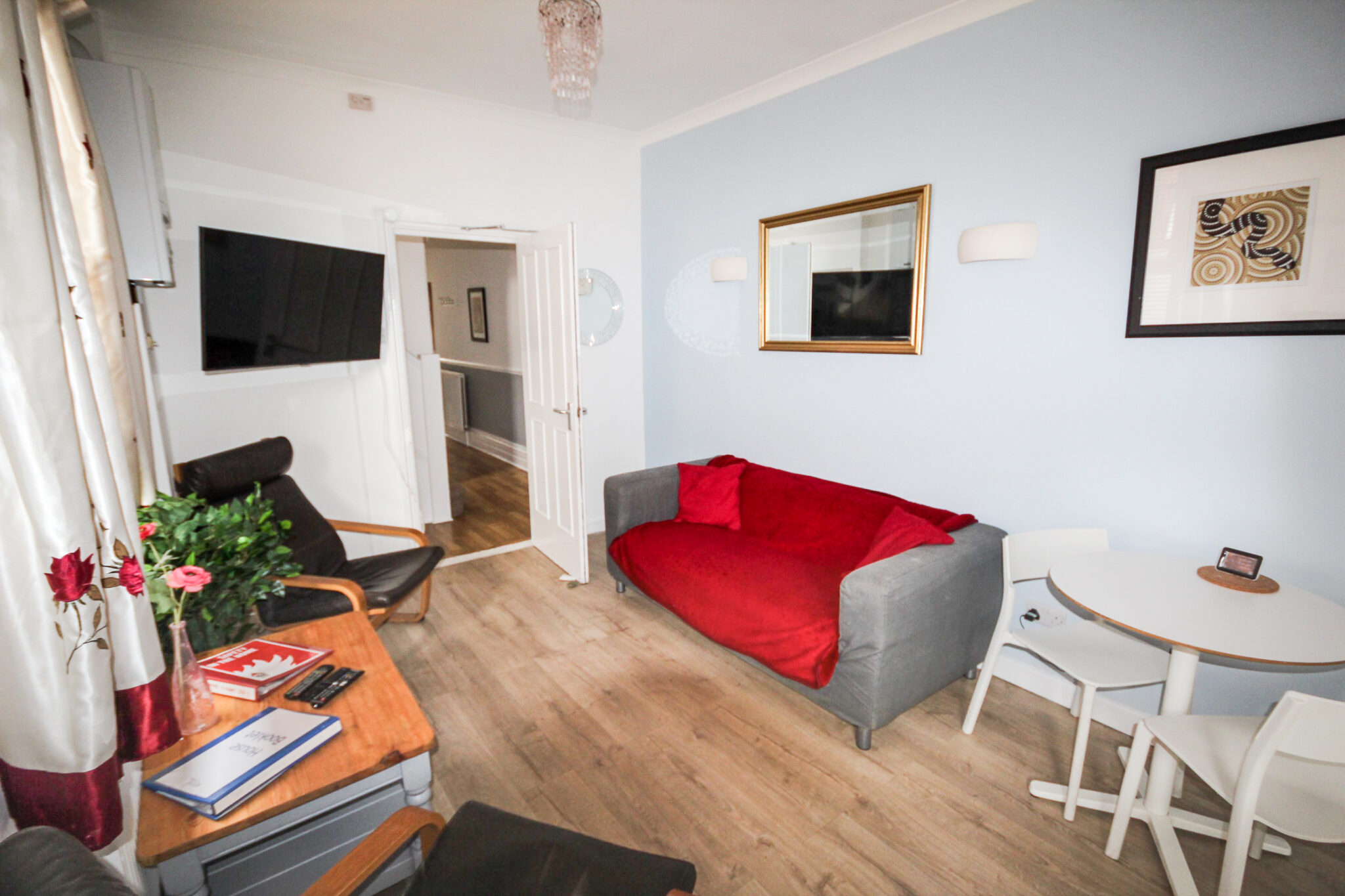lounge 202 fawcett rd